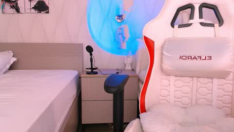 silk_ann online show from 02.01.26