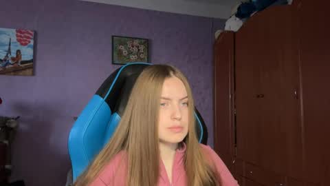 Erica online show from 04.22.26