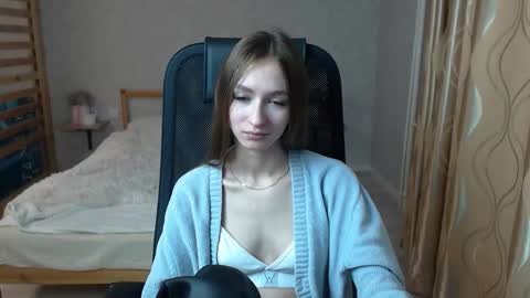 silkymiley online show from 10.04.25