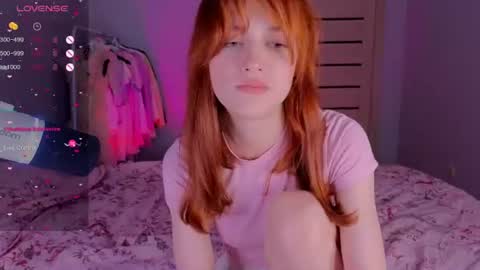 silly___woman online show from 06.12.26