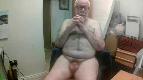 sillyoldman45221063 online show from 04.05.26