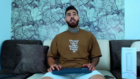 Snapshot of silvano_torrez chatting on 02.07.25 silavno online show from 02.07.25