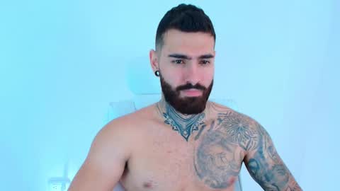 Snapshot of silvano_torrez chatting on 01.05.26 silavno online show from 01.05.26