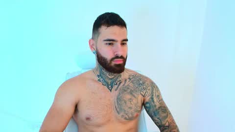 Snapshot of silvano_torrez chatting on 01.06.26 silavno online show from 01.06.26