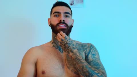 Snapshot of silvano_torrez chatting on 02.01.26 silavno online show from 02.01.26