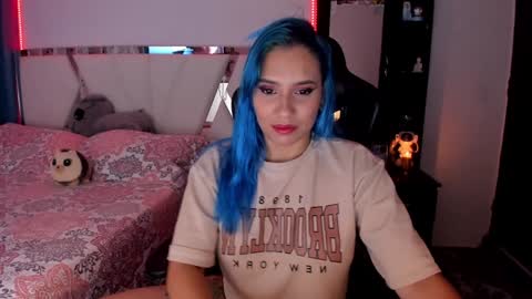   powder    online show from 01.23.25