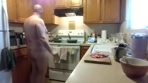 Snapshot of silverdragon70 chatting on 11.17.25 silverdragon70 online show from 11.17.25