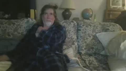 Snapshot of silverfunfox chatting on 03.19.26 silverfunfox online show from 03.19.26