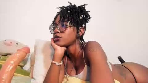 Snapshot of silverosequeen chatting on 02.20.26 silverosequeen online show from 02.20.26