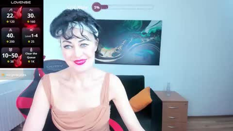 Silvia Wallec online show from 03.10.26