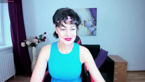 Silvia Wallec online show from 04.26.26