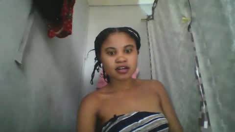 Snapshot of simirna98 chatting on 06.06.26 simirna98 online show from 06.06.26