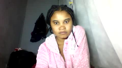 Snapshot of simirna98 chatting on 06.06.26 simirna98 online show from 06.06.26