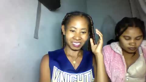 Snapshot of simirna98 chatting on 06.07.26 simirna98 online show from 06.07.26