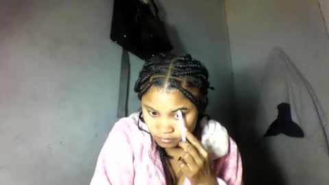 Snapshot of simirna98 chatting on 06.09.26 simirna98 online show from 06.09.26
