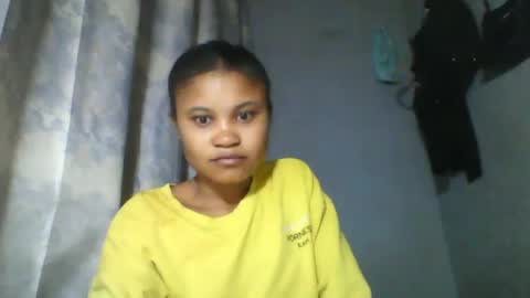 Snapshot of simirna98 chatting on 06.24.26 simirna98 online show from 06.24.26
