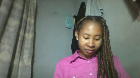 Snapshot of simirna98 chatting on 06.24.26 simirna98 online show from 06.24.26