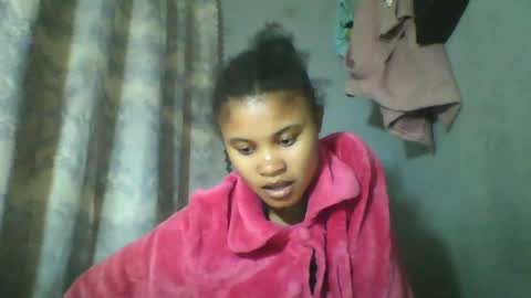 Snapshot of simirna98 chatting on 06.26.26 simirna98 online show from 06.26.26