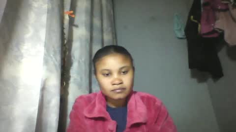 Snapshot of simirna98 chatting on 06.27.26 simirna98 online show from 06.27.26