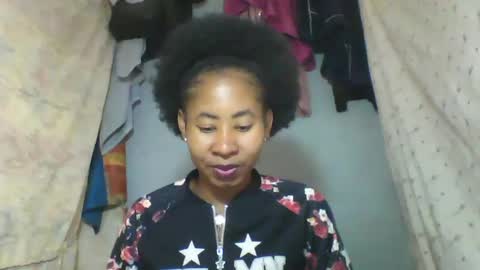 Snapshot of simirna98 chatting on 07.04.26 simirna98 online show from 07.04.26