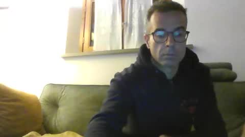 Snapshot of simmeturbate chatting on 10.15.25 Italiandaddyitalydickassbottomassholecomshowmasturbatenudeboyitalyatleticcutemuscolarhardcockdickboy online show from 10.15.25