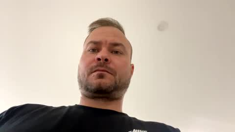 simon23061998 online show from 02.06.26