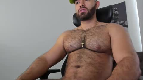 simon_leon01 online show from 03.03.26