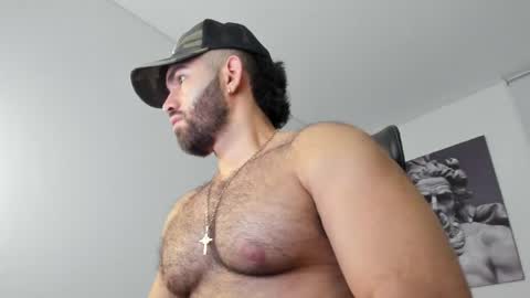 Snapshot of simon_leon01 chatting on 05.16.26 simon_leon01 online show from 05.16.26