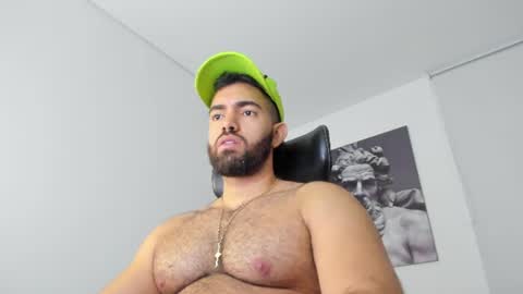 Snapshot of simon_leon01 chatting on 06.15.26 simon_leon01 online show from 06.15.26