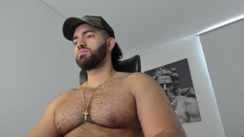 Snapshot of simon_leon01 chatting on 06.16.26 simon_leon01 online show from 06.16.26