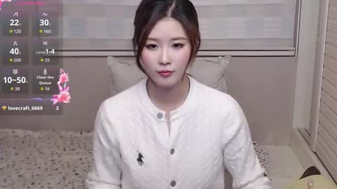 Snapshot of simonastephanie chatting on 11.24.25 simonastephanie online show from 11.24.25