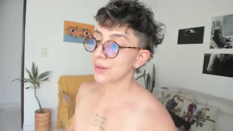 Sim. online show from 01.18.25