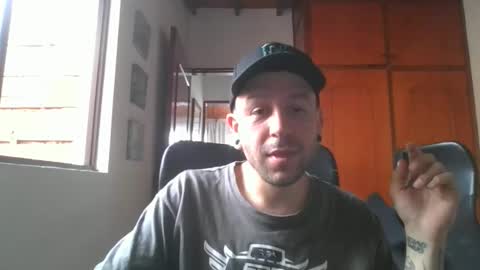 simonm777 online show from 10.17.25