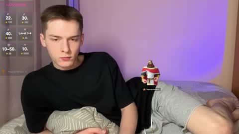 Snapshot of simonsecrett chatting on 02.11.26 Simon online show from 02.11.26