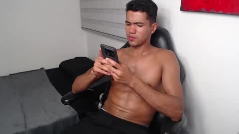 Snapshot of simple_guyy chatting on 02.03.26 Andrey online show from 02.03.26