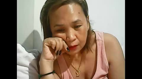 Snapshot of simplecity45 chatting on 11.18.25 Carolyn online show from 11.18.25