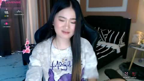 Adrianna Fowler online show from 05.05.26
