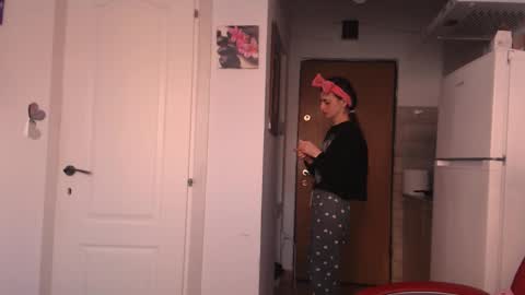 simyhvn online show from 03.18.26