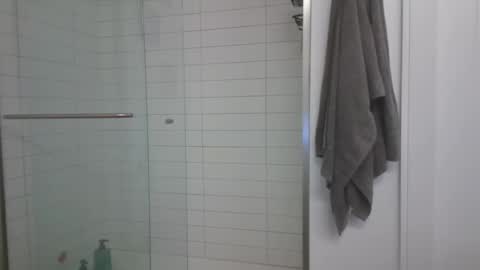 Snapshot of sin_a_maxx chatting on 02.15.26 max online show from 02.15.26