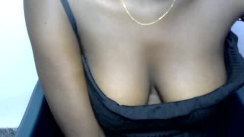 Snapshot of sinful_bitch80 chatting on 05.28.26 sinful_bitch80 online show from 05.28.26