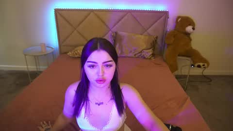 Kira online show from 06.05.26