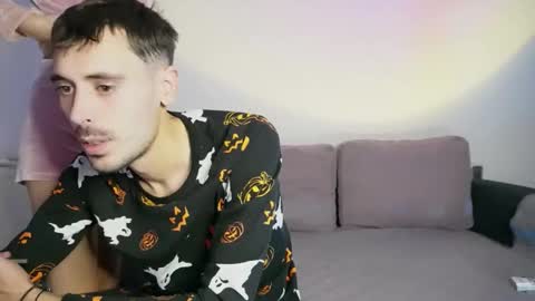 Snapshot of sinfulldesires chatting on 10.05.25 Two4Fun online show from 10.05.25