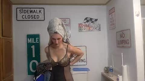 sinnyloohoo online show from 10.03.25