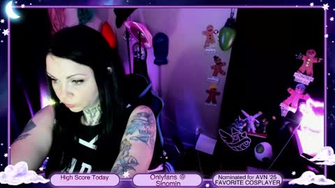 Snapshot of sinominx chatting on 12.19.24 Sinomin online show from 12.19.24