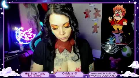 Snapshot of sinominx chatting on 12.28.24 Sinomin online show from 12.28.24