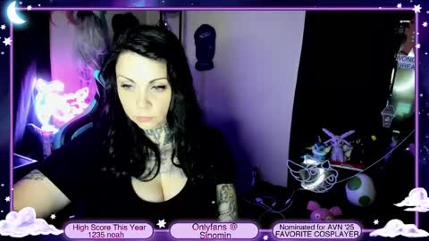 Snapshot of sinominx chatting on 01.08.25 Sinomin online show from 01.08.25