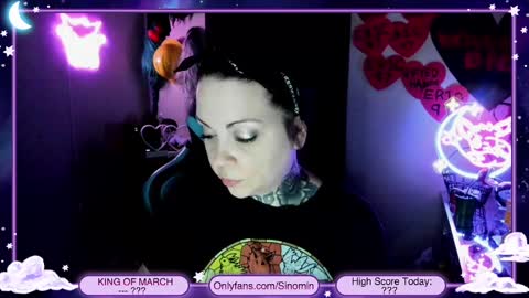 Snapshot of sinominx chatting on 03.05.25 Sinomin online show from 03.05.25