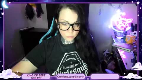 Snapshot of sinominx chatting on 09.23.25 Sinomin online show from 09.23.25