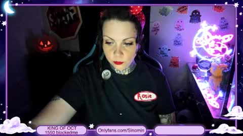 Snapshot of sinominx chatting on 10.13.25 Sinomin online show from 10.13.25