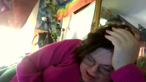 Siofra online show from 09.20.25